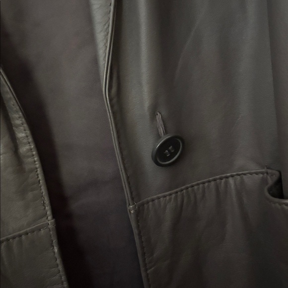 Guy Laroche vintage 80’s leather coat - Picture 3 of 10